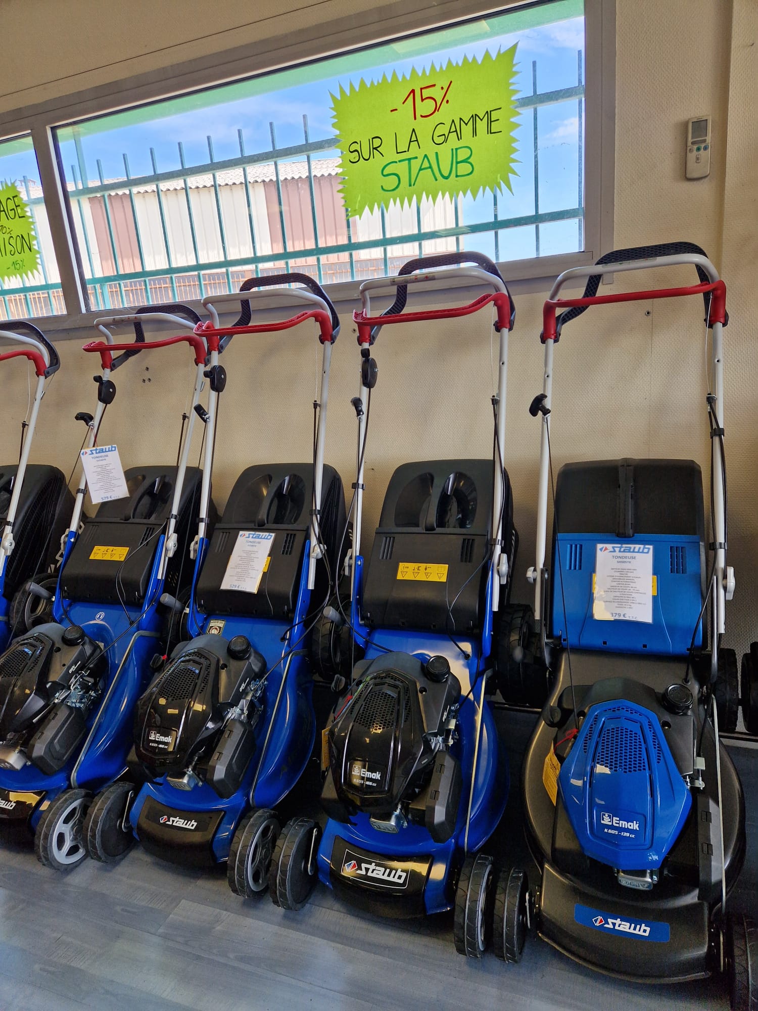 Autoportée Stiga électrique en promotion moins 20 pour cent à Péronnas